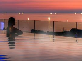 济州格拉贝尔酒店，位于济州市的海滩酒店