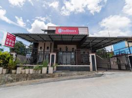 RedDoorz Syariah at D'Ostha Residence，位于武吉丁宜的酒店