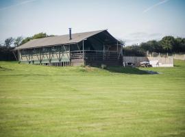 Whiteford - Safari Glamping Tent - Llangennith，位于兰根尼斯的酒店