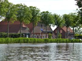 lodge 61 hotel aan het water，位于梅登布利克的酒店