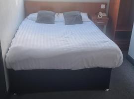 The Thomas James Hotel，位于沃里克的酒店