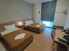Urban Inn, SP Saujana，位于双溪大年的酒店