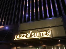 Jazz Service Suites 2 bedroom 35-1 by Yen's Sojourn，位于Bagan Jermal海峡码头会议中心附近的酒店