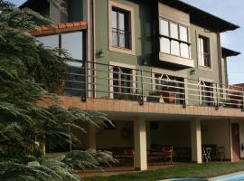 Hotel Rural Fuensanta，位于Piloñeta的酒店