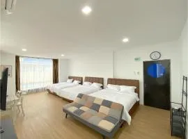 CN Homestay B3 Floor 2 at Nagoya Hill Mall