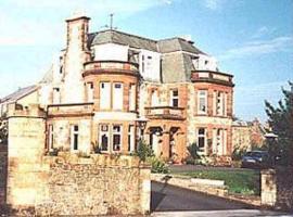 Golf Hotel，位于北贝里克的酒店
