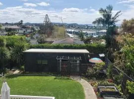 Red Beach Garden Cottage