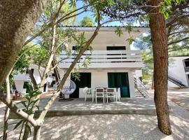 Family Resort Urania，位于巴什卡沃达的酒店
