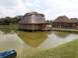 Nyasi Eco Resort Kajjansi，位于恩德培的酒店