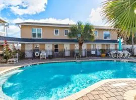 Lovely 2 bedroom condo in the heart of Flagler