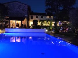 Casa Tonello Zugliano，位于Zugliano的带泳池的酒店