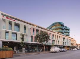 悉尼邦迪海滩阿迪娜公寓式酒店，位于悉尼悉尼皇家高尔夫球俱乐部附近的酒店