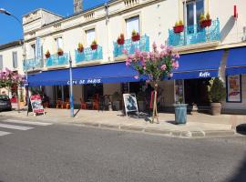 CAFE DE PARIS，位于莱斯帕尔梅多克的酒店