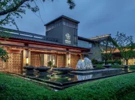 西安临潼悦椿温泉酒店（9号线芷阳广场D出口步行300米）