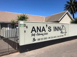 Anas Inn，位于鲸湾港的带泳池的酒店