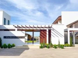 Far Beach House, Cha-am