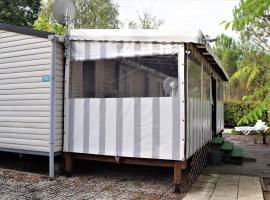 Spacieux Mobil-home N°502 - 2 chambres - dans Camping 4 *，位于加斯泰的豪华帐篷营地