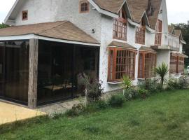 HOTEL BOUTIQUE CASA BLANCA，位于奇廉的酒店