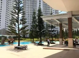 A&B Condo with Netflix at SMDC Wind Residences