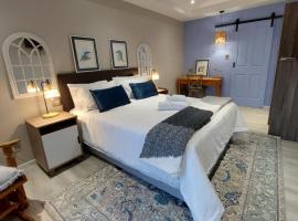 Coral Tree Boutique Guesthouse，位于东伦敦灯塔湾购物公园附近的酒店