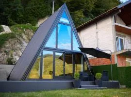 Unique Lake House Paradiso