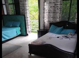 HOTEL GUATAQUI PUERTO PRINCIPAL，位于Guataquí的酒店