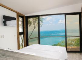 Tres Piedras Hotel，位于Santiago Texacuangos的酒店