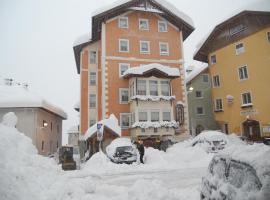 阿尔派阿皮诺酒店，位于阿拉巴的酒店