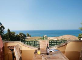 Bono Vacanze Villa Maragani Charme & Relax，位于夏卡的度假屋