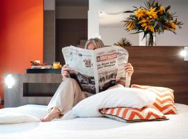 Urban Style HOTEL LES FLEURINES，位于鲁埃格自由城的酒店