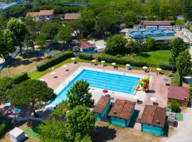 Cesenatico Camping Village，位于切塞纳蒂科的度假园