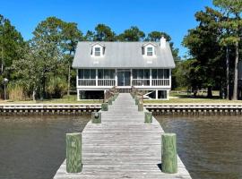 Write on the Bay, a Waterfront Retreat in Coastal Alabama，位于费尔霍普的乡村别墅