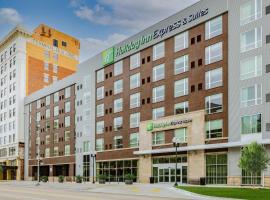 Holiday Inn Express & Suites - Lincoln Downtown , an IHG Hotel，位于林垦University of Nebraska State Museum附近的酒店