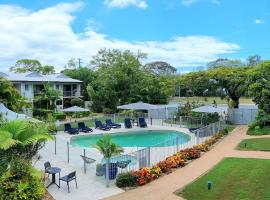 Noosa River Retreat Apartments - Perfect for Couples & Business Travel，位于努萨维尔的酒店