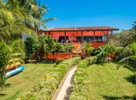Casa Suenos-Beautiful Beachfront House