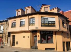 Apartamento en el casco antiguo de Ponferrada，位于蓬费拉达的酒店