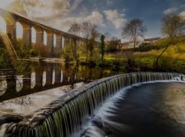 Viaduct View - Cefn Coed，位于梅瑟蒂德菲尔的酒店