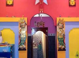 Kubu Pilatus – Family House Lombok，位于Cakranegara的酒店