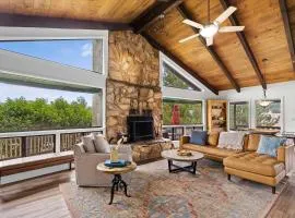 West Sedona House with Deck and Views, Mins to Uptown!