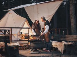 Vristulvens &auml;ventyrscenter，位于玛丽斯塔德的带热水浴缸的酒店