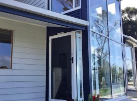 Skyescape on Northshore，位于Table Cape的酒店