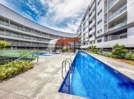 Entire apartment with lake view