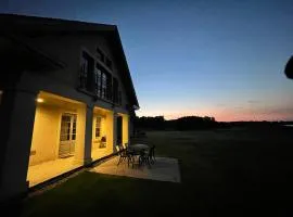 厄恩湖山林小屋