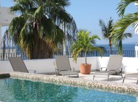 Amapas Apartments Puerto Vallarta - Adults Only，位于巴亚尔塔港的酒店