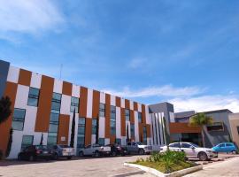 Hotel Brisas Express，位于圣克里斯托瓦尔-德拉斯卡萨斯的酒店