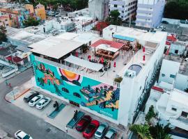 Nomads Party Hostel，位于坎昆Cancun Government Palace附近的酒店