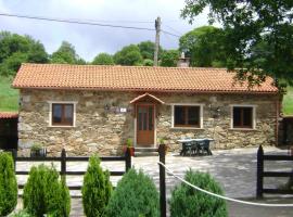 Stone Cottage FISTERRA，位于Curtis的酒店