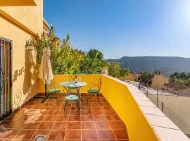 3 Bedroom Stunning Home In Cenes De La Vega