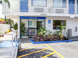 洛杉矶罗斯米德6号汽车旅馆，位于罗斯米德的酒店