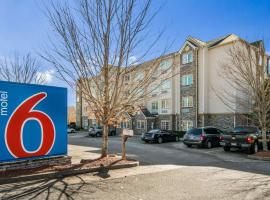 Motel 6-Canton, GA，位于坎顿的酒店